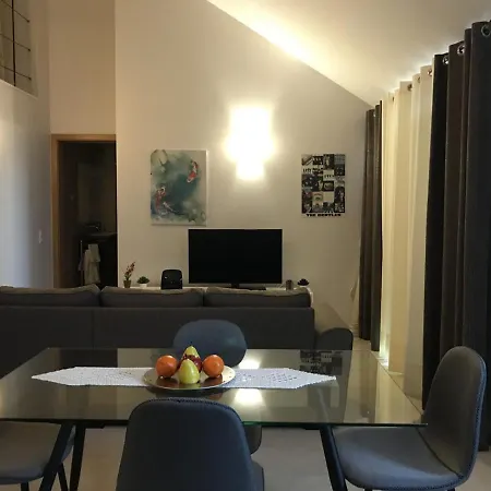 Santa Luzia Apartment *